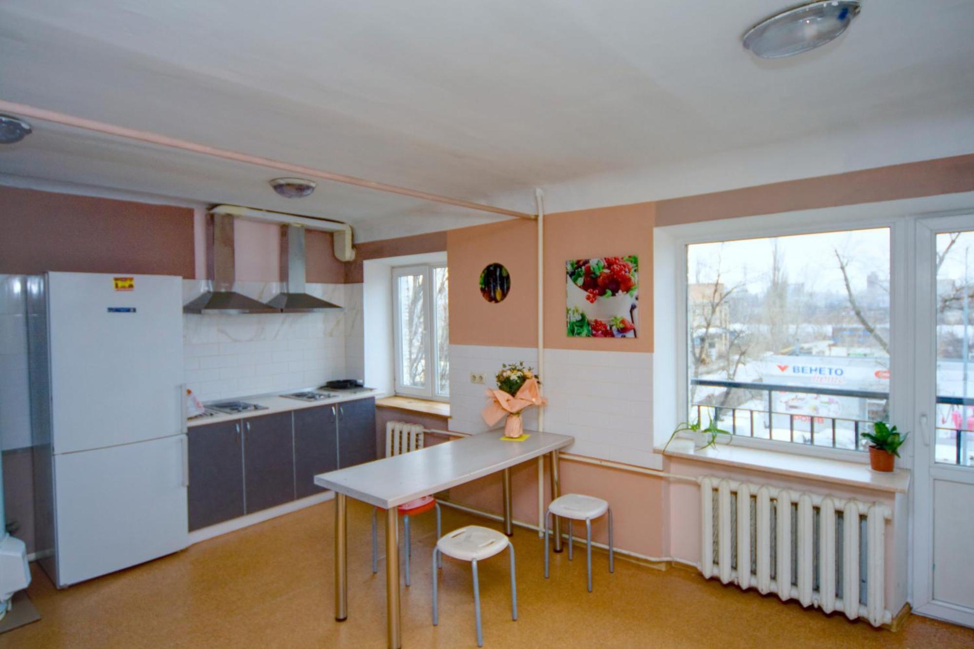 Hostel Podolski Plus Киев Экстерьер фото