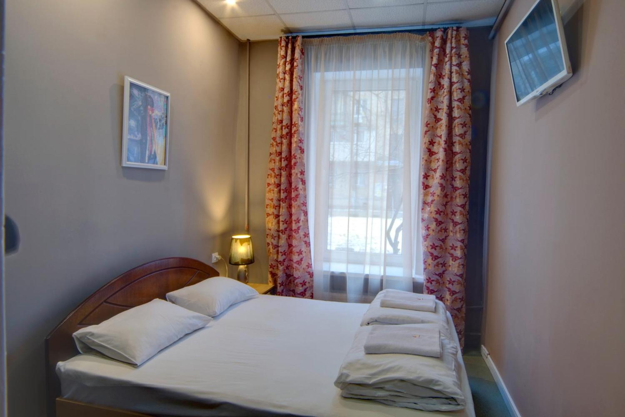 Hostel Podolski Plus Киев Экстерьер фото