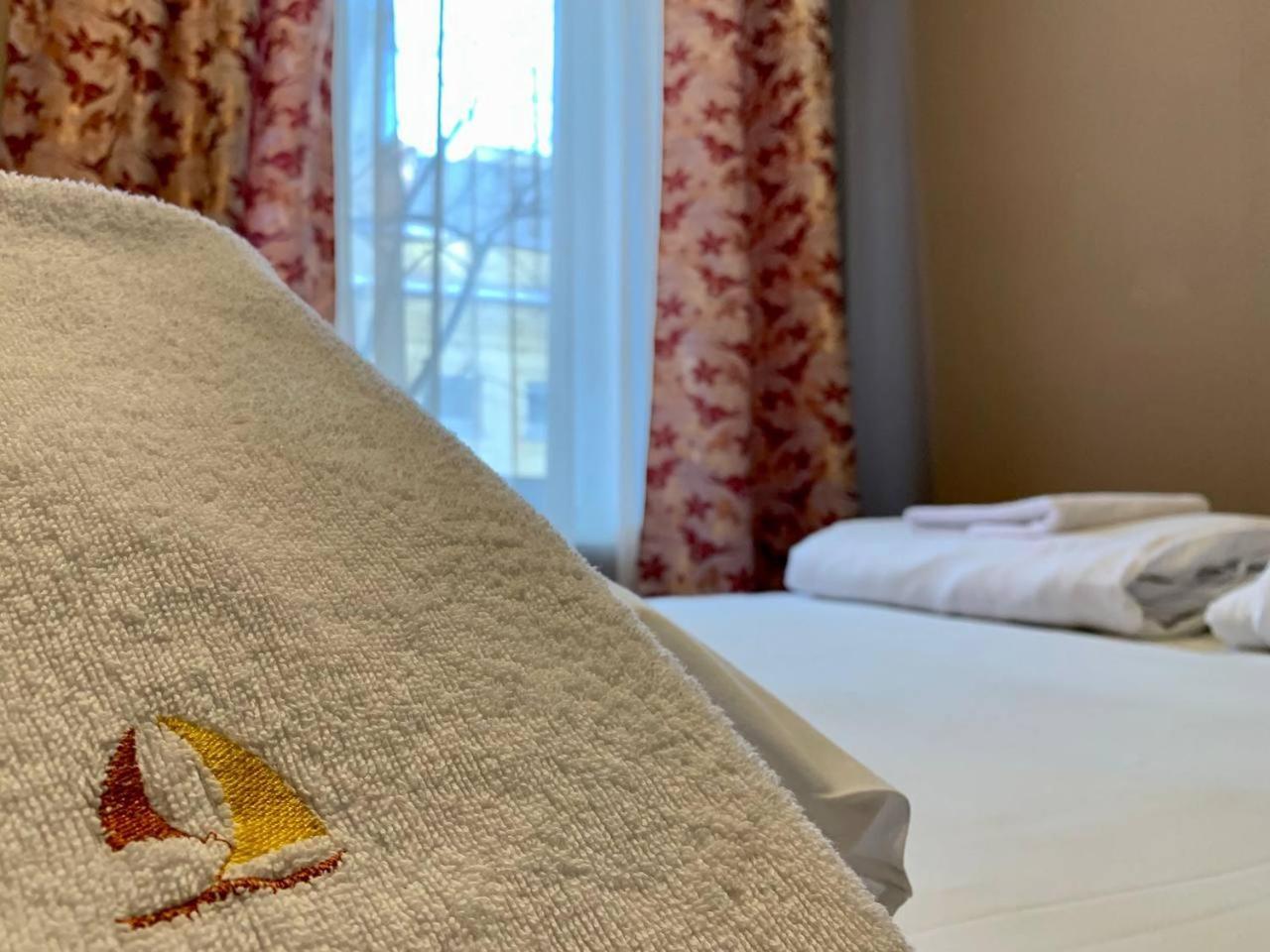 Hostel Podolski Plus Киев Экстерьер фото