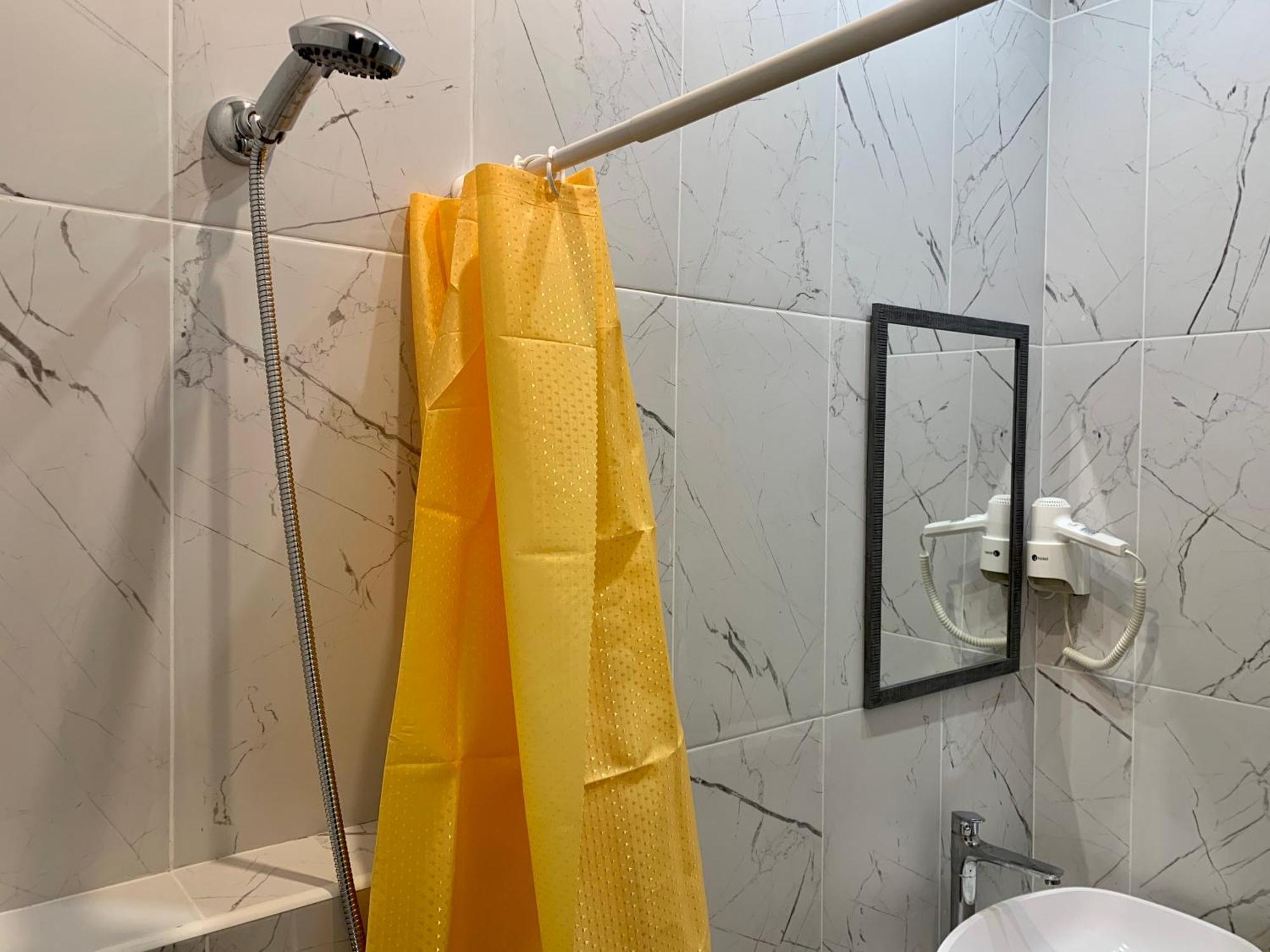 Hostel Podolski Plus Киев Экстерьер фото