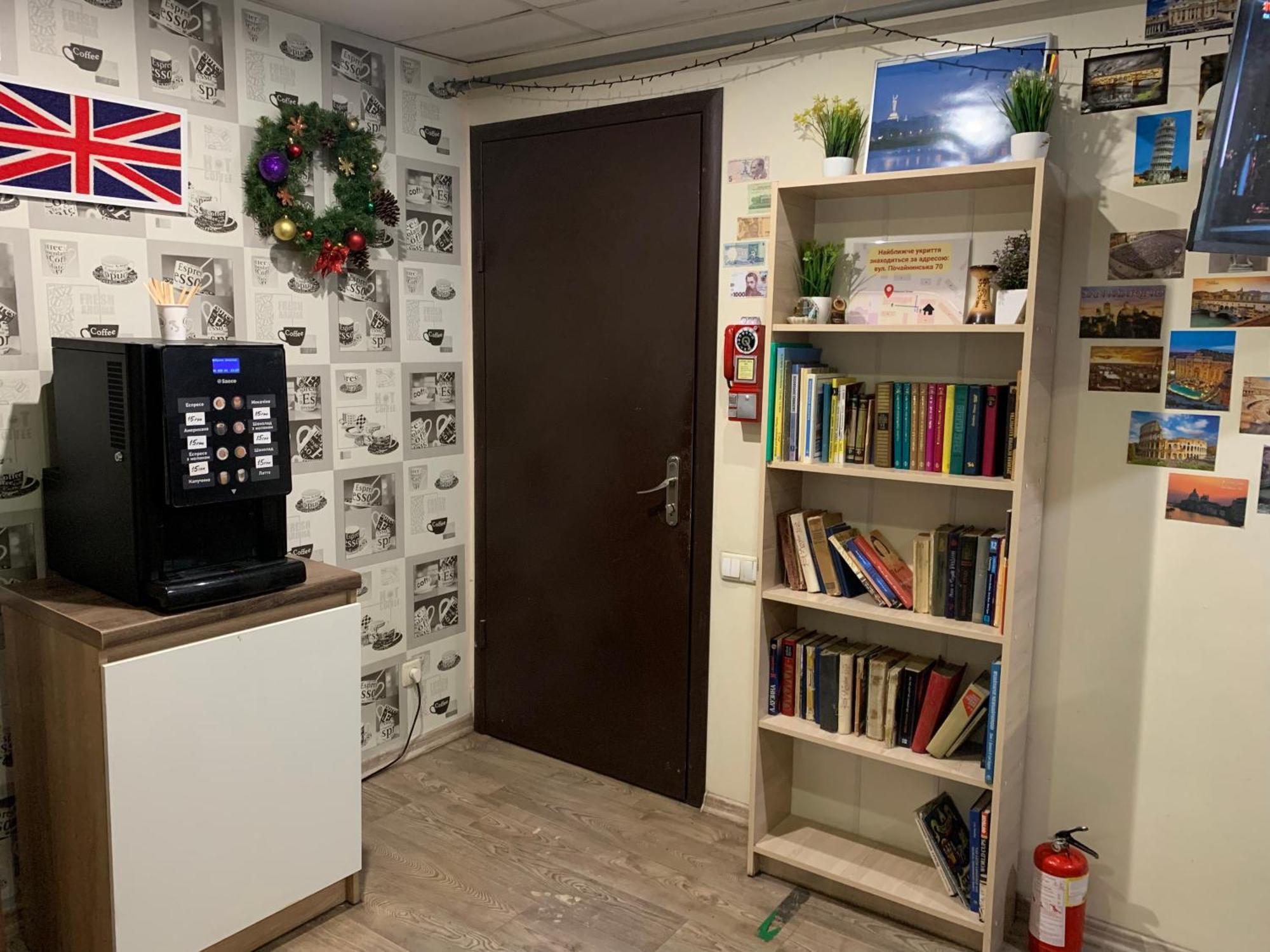 Hostel Podolski Plus Киев Экстерьер фото