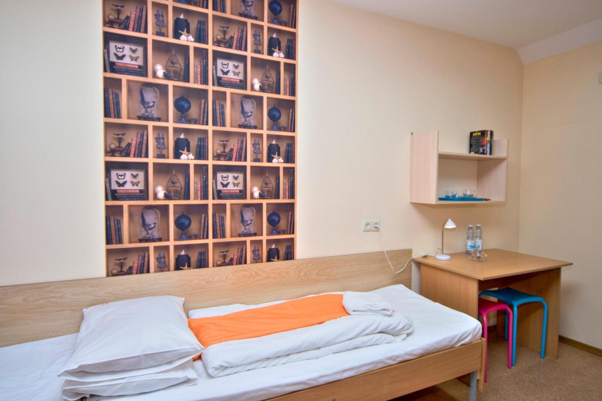 Hostel Podolski Plus Киев Экстерьер фото