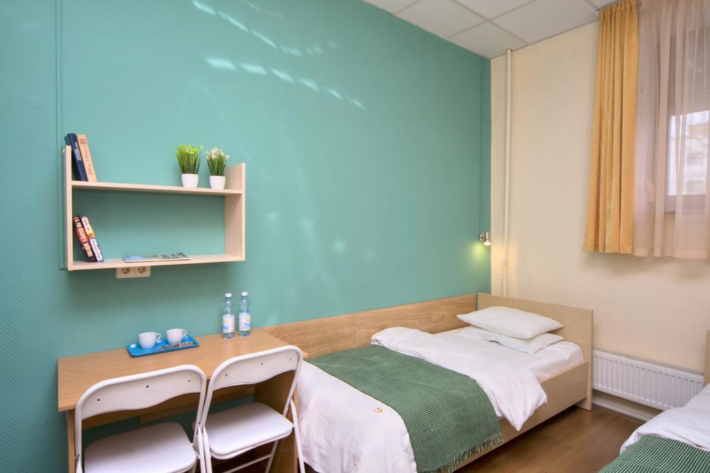 Hostel Podolski Plus Киев Экстерьер фото