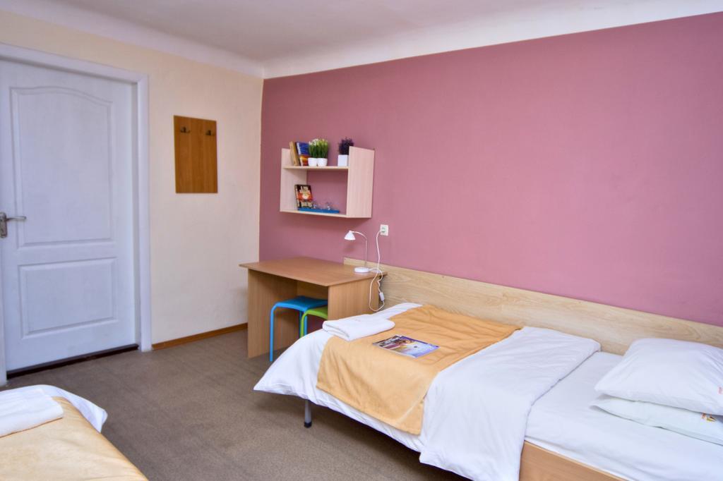 Hostel Podolski Plus Киев Номер фото