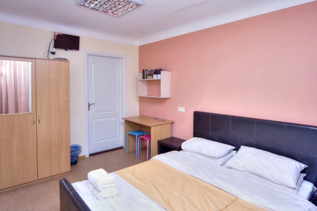 Hostel Podolski Plus Киев Номер фото