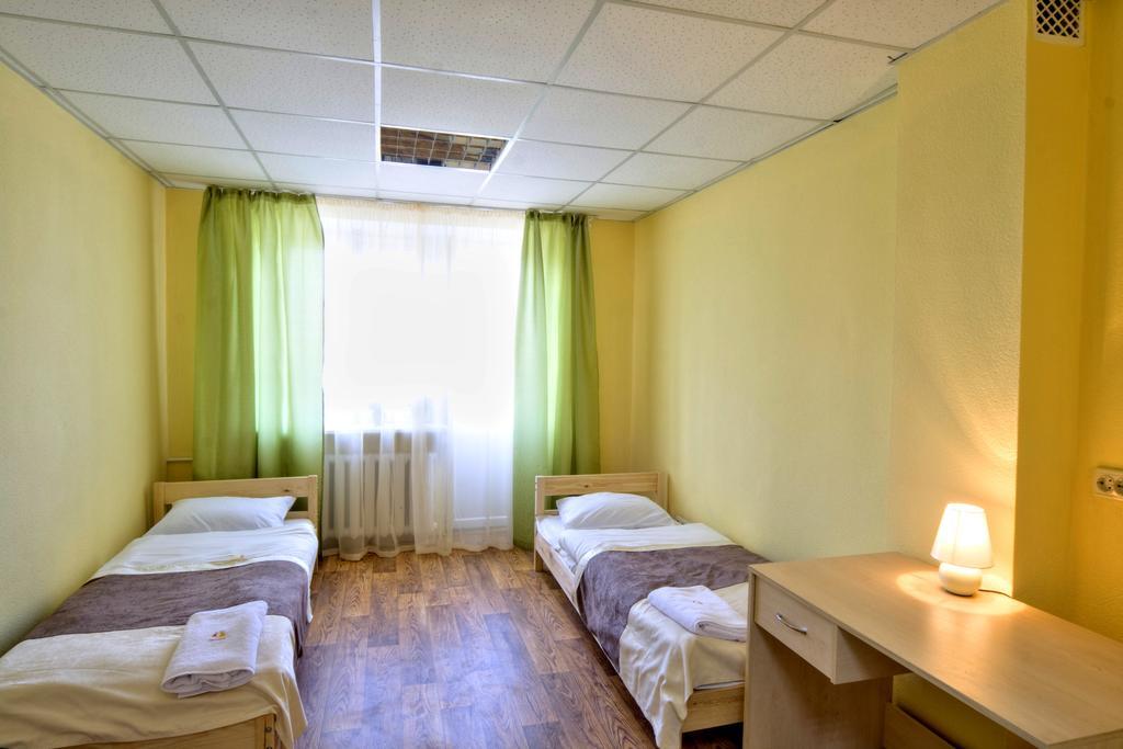 Hostel Podolski Plus Киев Экстерьер фото